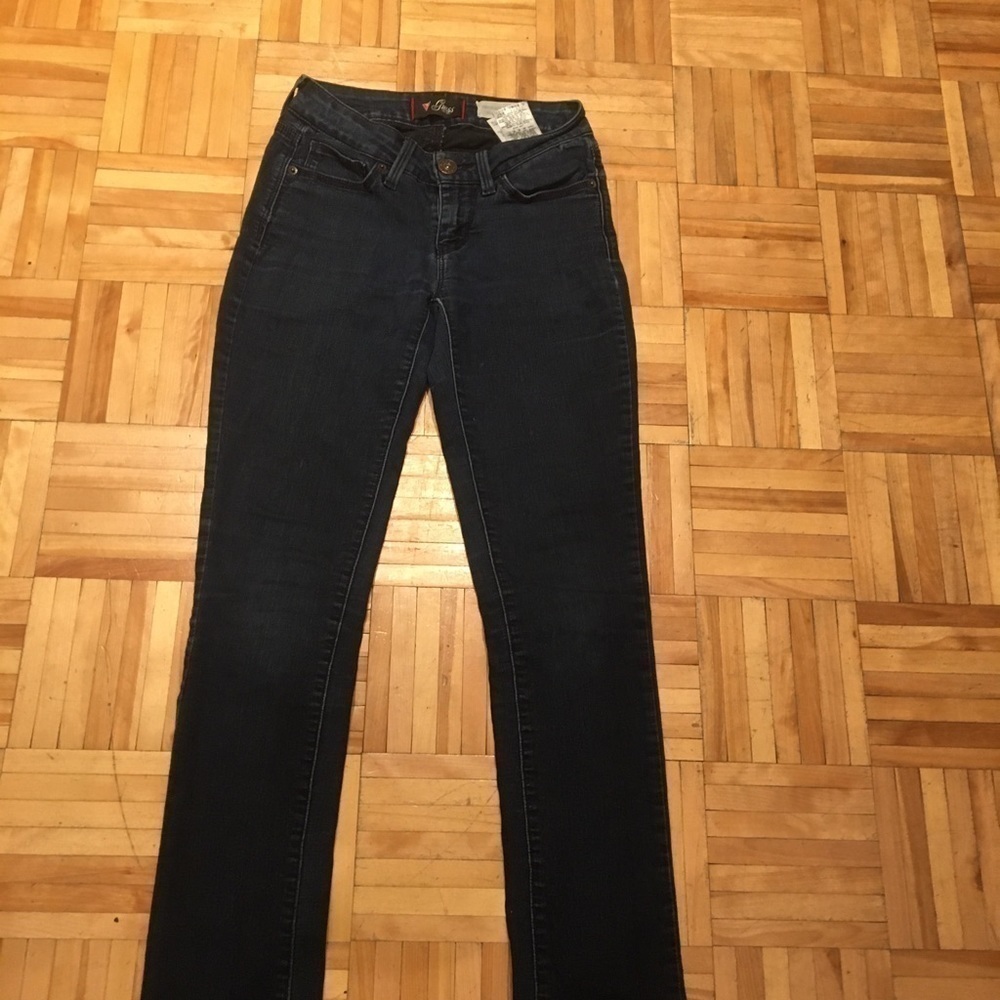 Guess sienna Jeans nwot​​​​​​​​​​​​​​​​